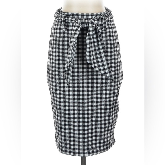 Anthropologie Black and White Gingham Pencil Skirt - Picture 3 of 6